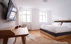 Authentic Austrian Flat In The South Of Vienna