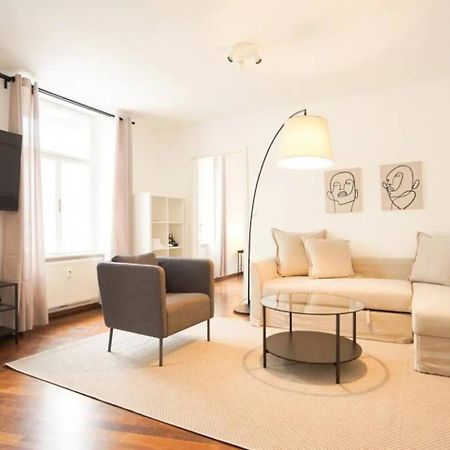 Ferienwohnung Authentic Austrian Flat In The South Of Vienna Modling Exterior foto