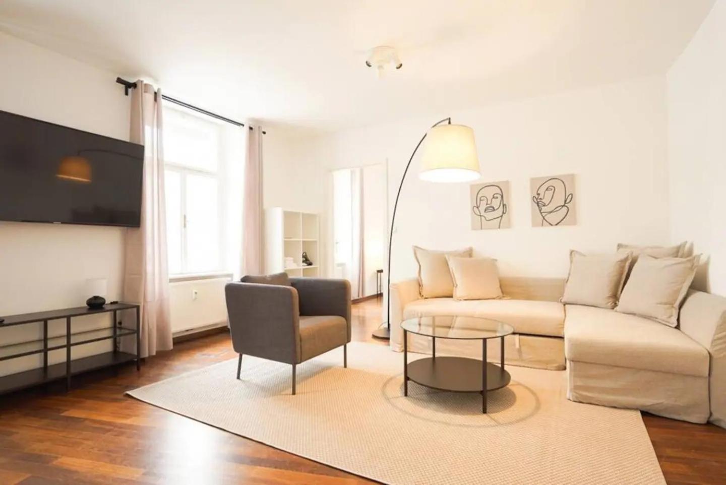 Ferienwohnung Authentic Austrian Flat In The South Of Vienna Modling Exterior foto