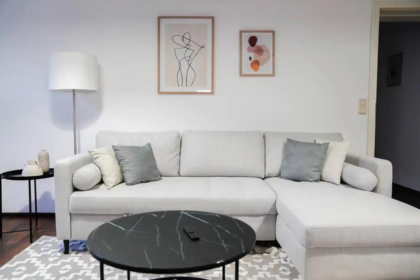 Ferienwohnung Authentic Austrian Flat In The South Of Vienna Modling Exterior foto