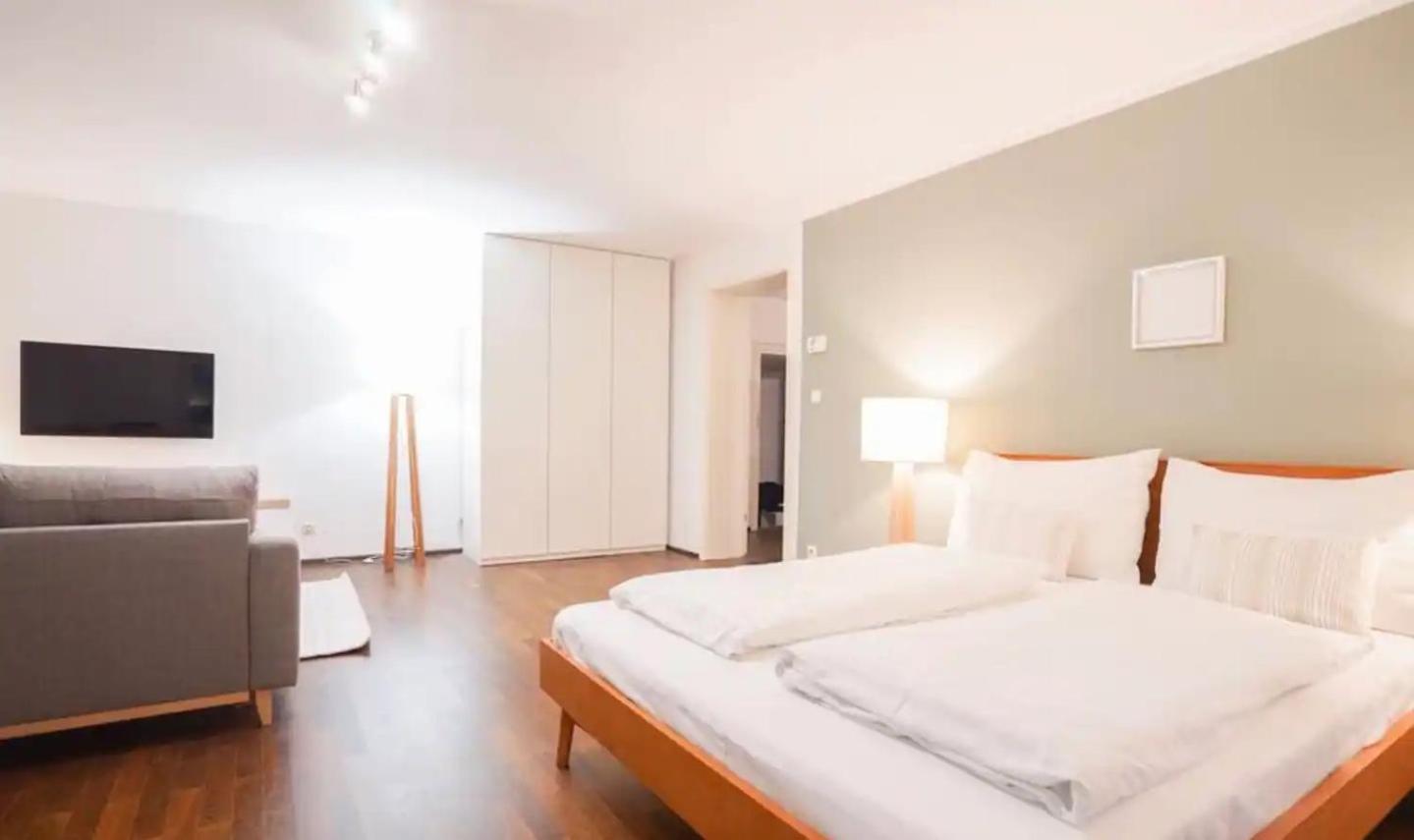 Ferienwohnung Authentic Austrian Flat In The South Of Vienna Modling Exterior foto