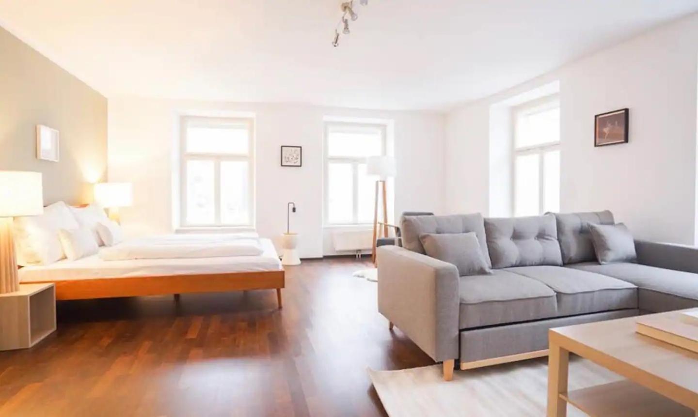 Ferienwohnung Authentic Austrian Flat In The South Of Vienna Modling Exterior foto