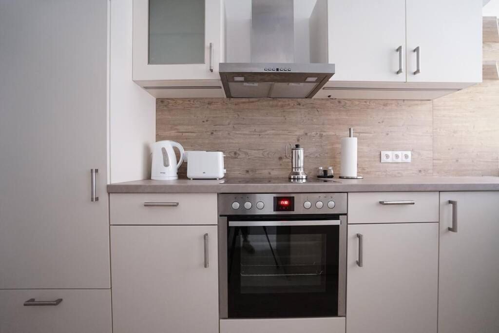 Ferienwohnung Authentic Austrian Flat In The South Of Vienna Modling Exterior foto