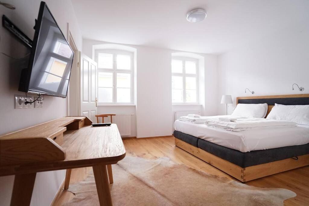Ferienwohnung Authentic Austrian Flat In The South Of Vienna Modling Exterior foto